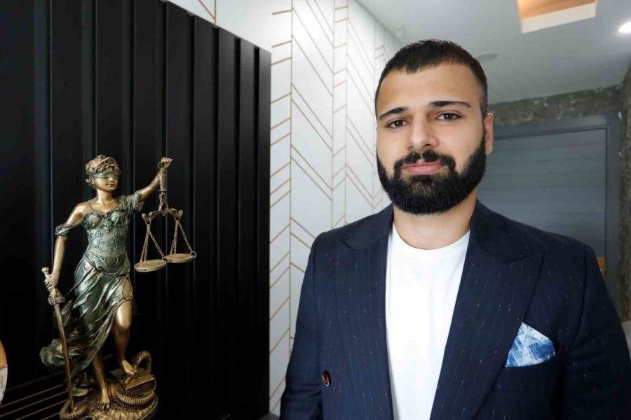 Uzaklaştırma Kararına Rağmen Eve Gelip 3,5 Dakikada Tüm Eşyaları Götürdü