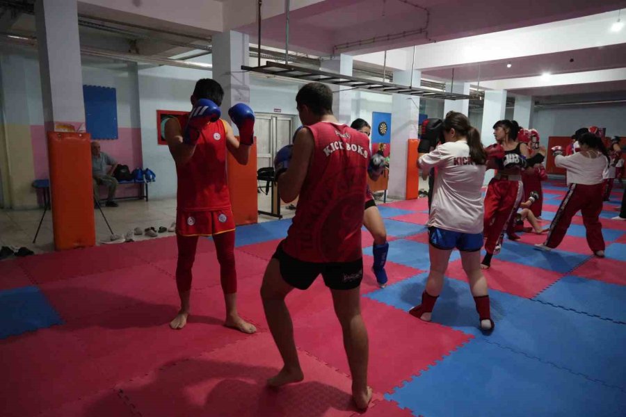 Niğde’de Wushu Takımı Şampiyonaya Hazırlanıyor