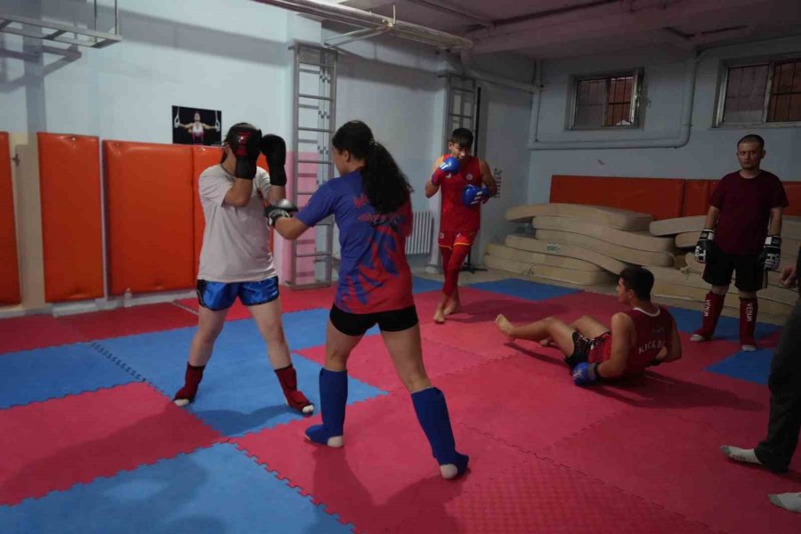 Niğde’de Wushu Takımı Şampiyonaya Hazırlanıyor