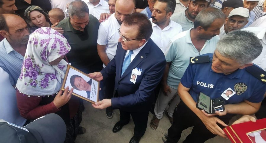 Kazada Hayatını Kaybeden Polis Memuru Son Yolculuğuna Uğurlandı