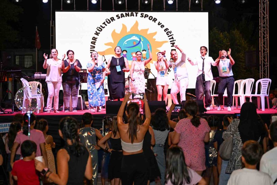 Mersin’de Yazın Son Günleri Konserlerle Şenlendi