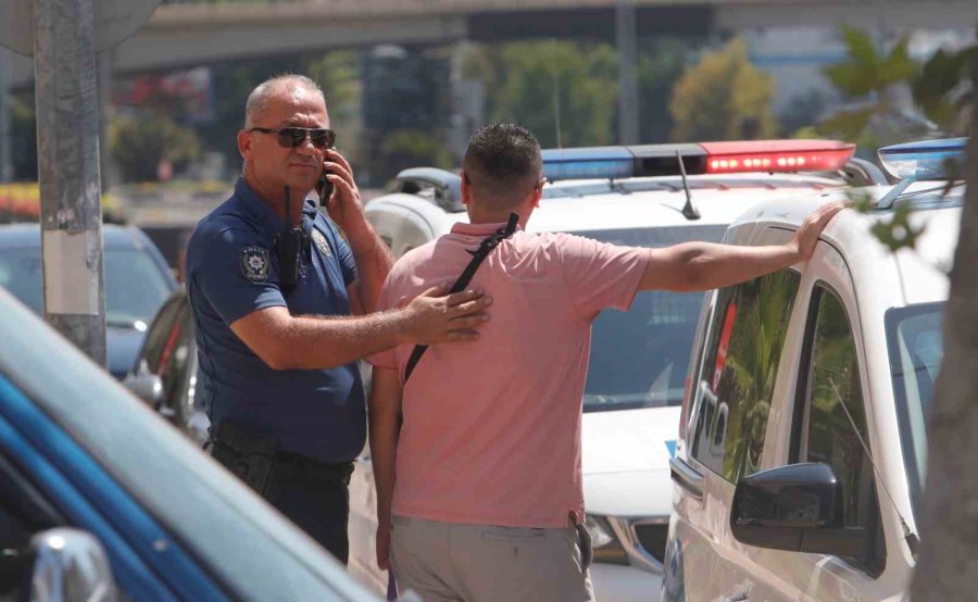 Balkonun Demir Korkuluklarında Boşanma Pazarlığı