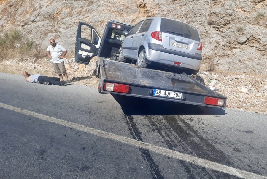 Antalya’da Otomobil Çekici İle Çarpıştı: 5 Yaralı