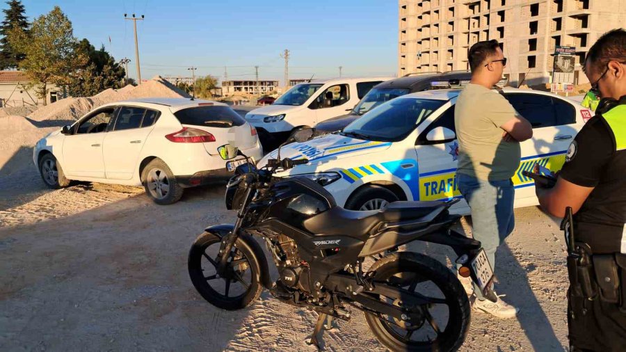 Karaman’da Motosiklet Kazası: 2 Yaralı