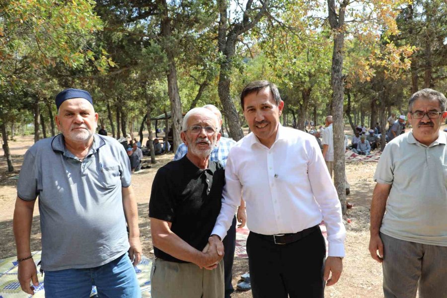 Beyşehir’de Karataylı Emekliler Piknikte Buluştu