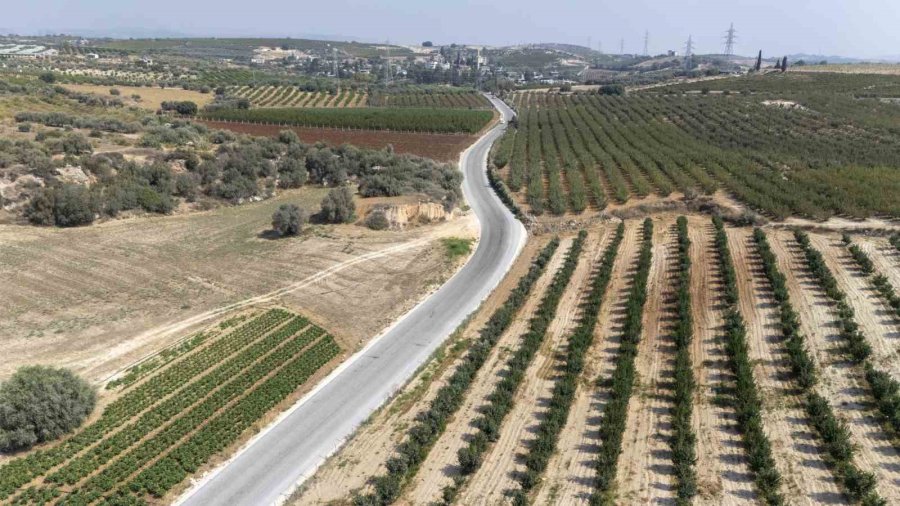 Büyükşehir, Tarsus’ta 5 Mahalleyi Bağlayan Grup Yolundaki Çalışmasını Tamamladı