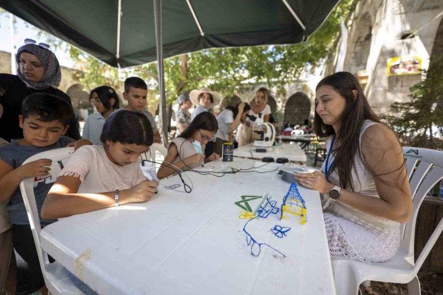 Mersin’de Herkes Bilimle Buluşuyor