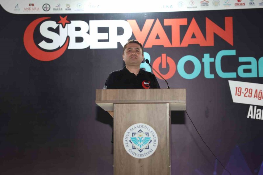 Siber Vatanın Kahramanları Sertifikalarını Aldı