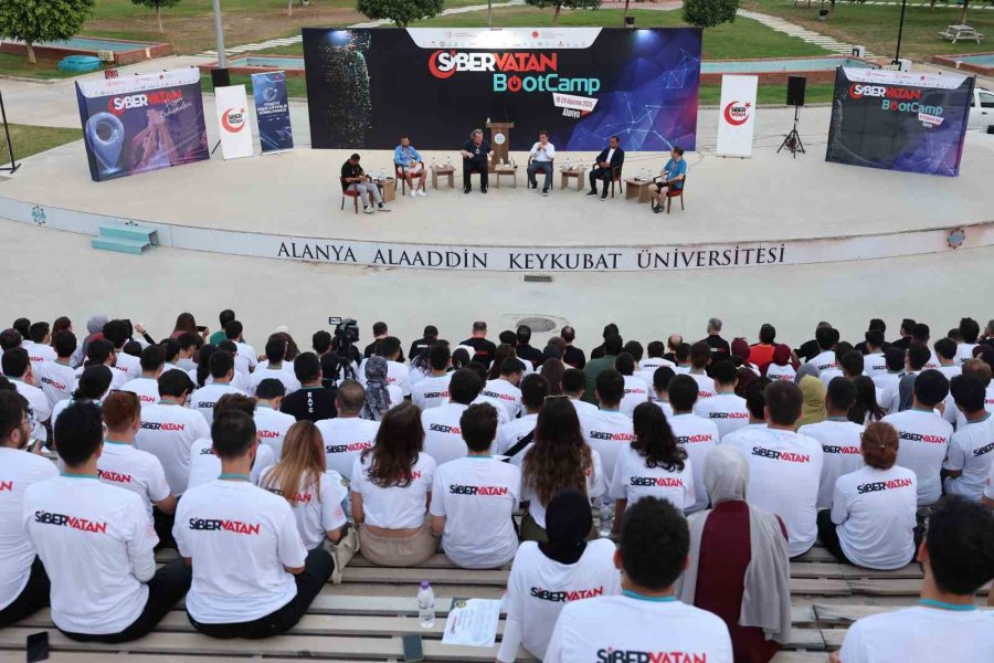 Siber Vatanın Kahramanları Sertifikalarını Aldı