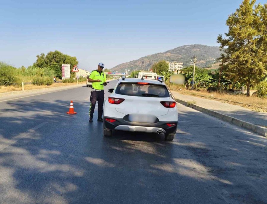 Antalya’da 1 Haftada 14 Bin 898 Araç Ve Sürücüsüne İdari Para Cezası