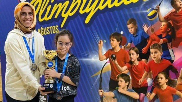 Bozkır Midi Voleybol Takımı Namağlup Şampiyon Oldu