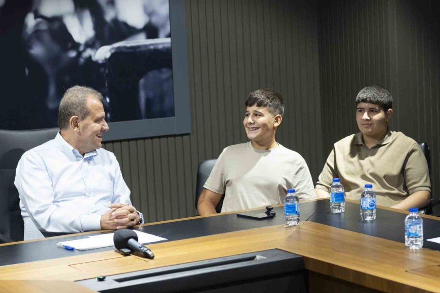 Başkan Seçer: "sizler Mersin’i Markalaştıracak Gençlere Örneksiniz"