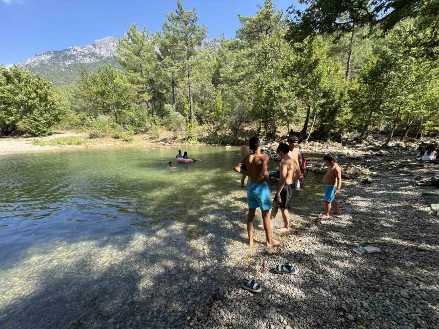Minik Sporcular Ormana Spor Köyü’nde Hem Spor Yaptı Hem Doğayla Buluştu