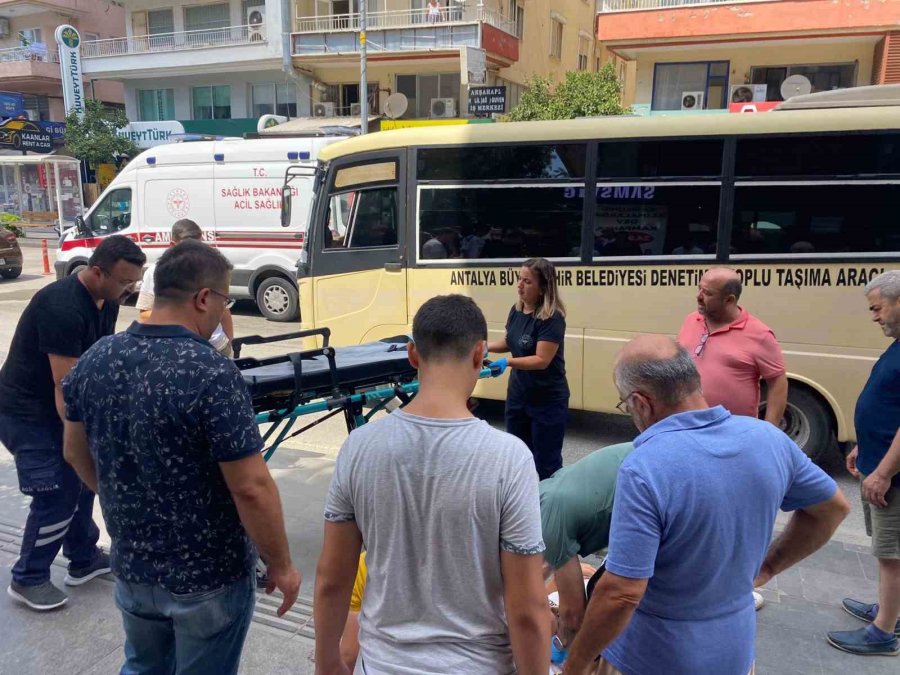 Devrilen Elektrikli Bisikletin Sürücüsü Çocuk Yaralandı