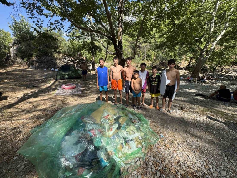 Minik Sporcular Ormana Spor Köyü’nde Hem Spor Yaptı Hem Doğayla Buluştu
