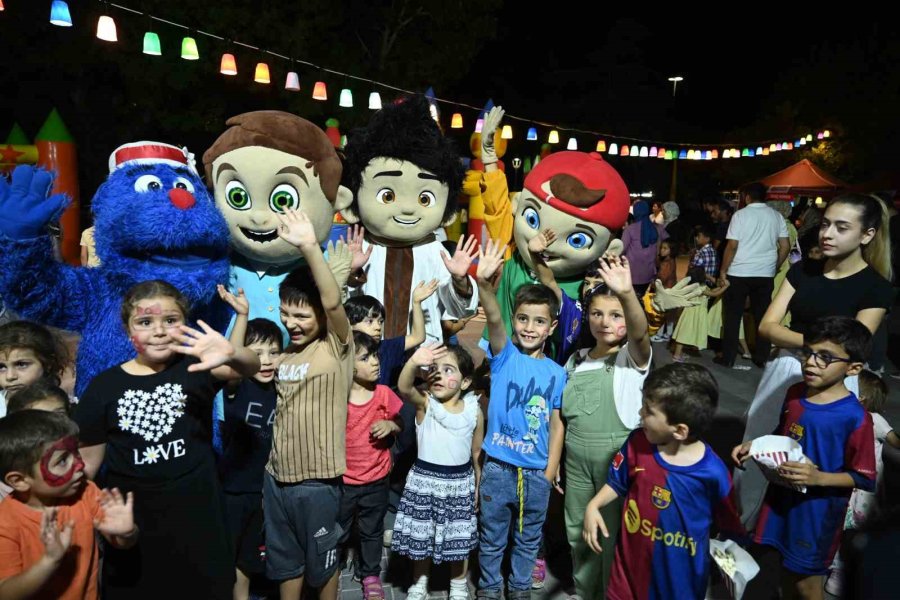 Konya Büyükşehir 30 Ağustos Zafer Bayramı’na Özel 250 Dron İle Işık Gösterisi Gerçekleştirdi