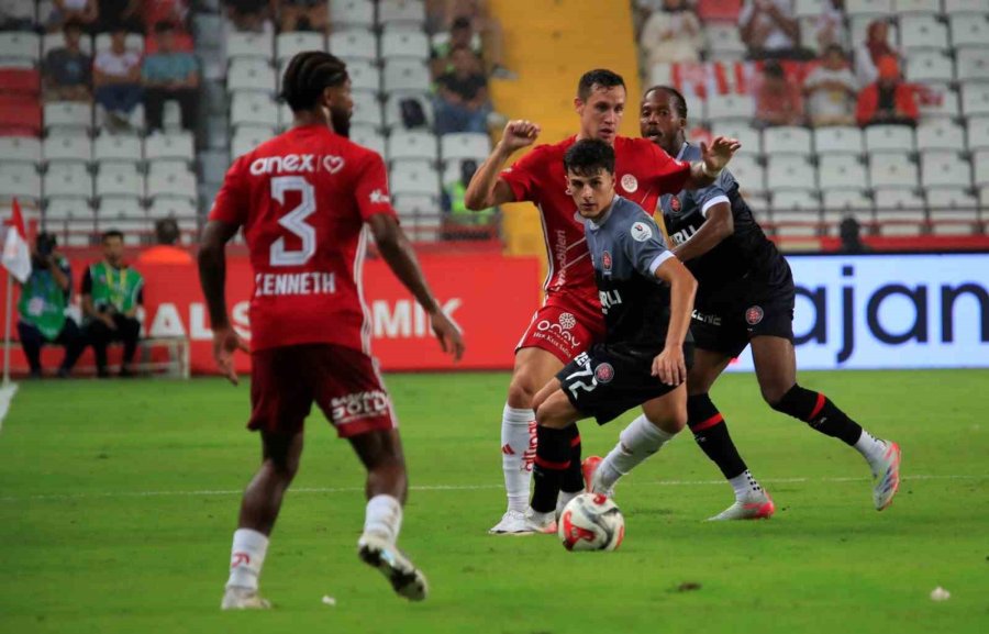 Trendyol Süper Lig: Antalyaspor: 1 - Fatih Karagümrük: 2 (maç Sonucu)