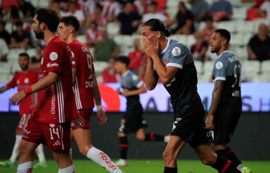 Trendyol Süper Lig: Antalyaspor: 1 - Fatih Karagümrük: 2 (maç Sonucu)