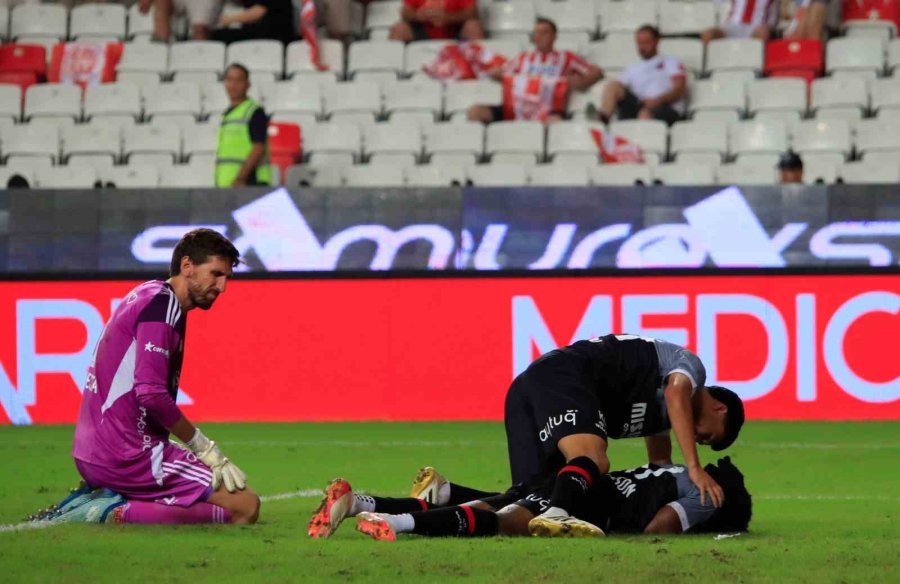 Trendyol Süper Lig: Antalyaspor: 1 - Fatih Karagümrük: 2 (maç Sonucu)