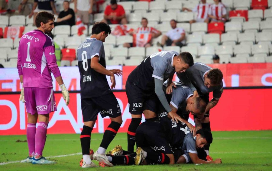 Trendyol Süper Lig: Antalyaspor: 1 - Fatih Karagümrük: 2 (maç Sonucu)