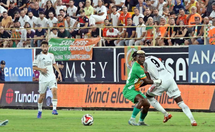 Trendyol Süper Lig: Corendon Alanyaspor: 0 - Beşiktaş 0 (maç Devam Ediyor)