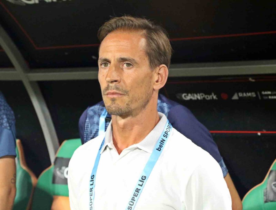 Trendyol Süper Lig: Corendon Alanyaspor: 0 - Beşiktaş 0 (maç Devam Ediyor)