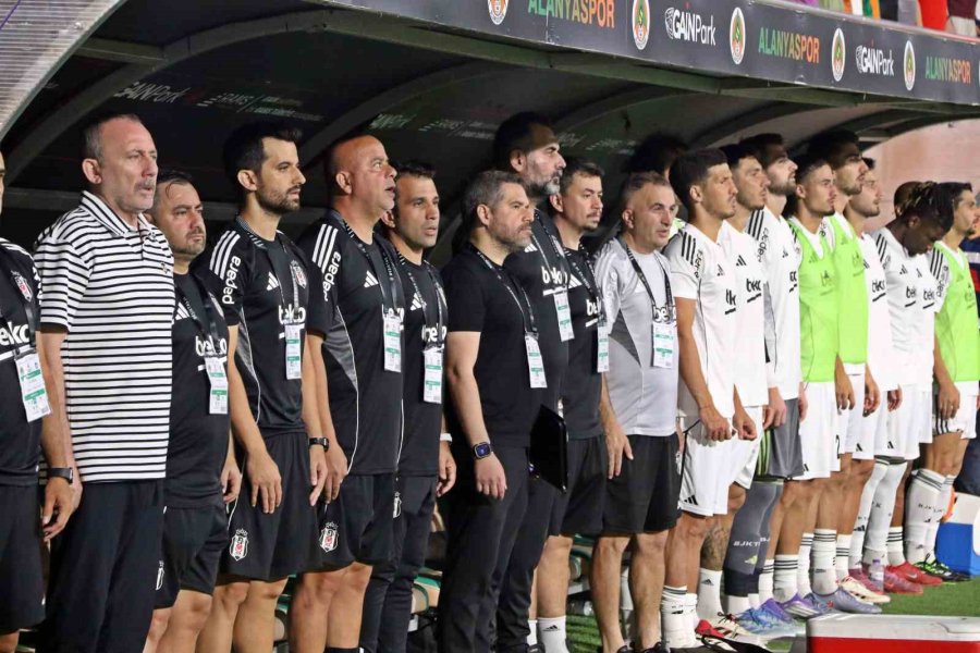 Trendyol Süper Lig: Corendon Alanyaspor: 0 - Beşiktaş 0 (maç Devam Ediyor)