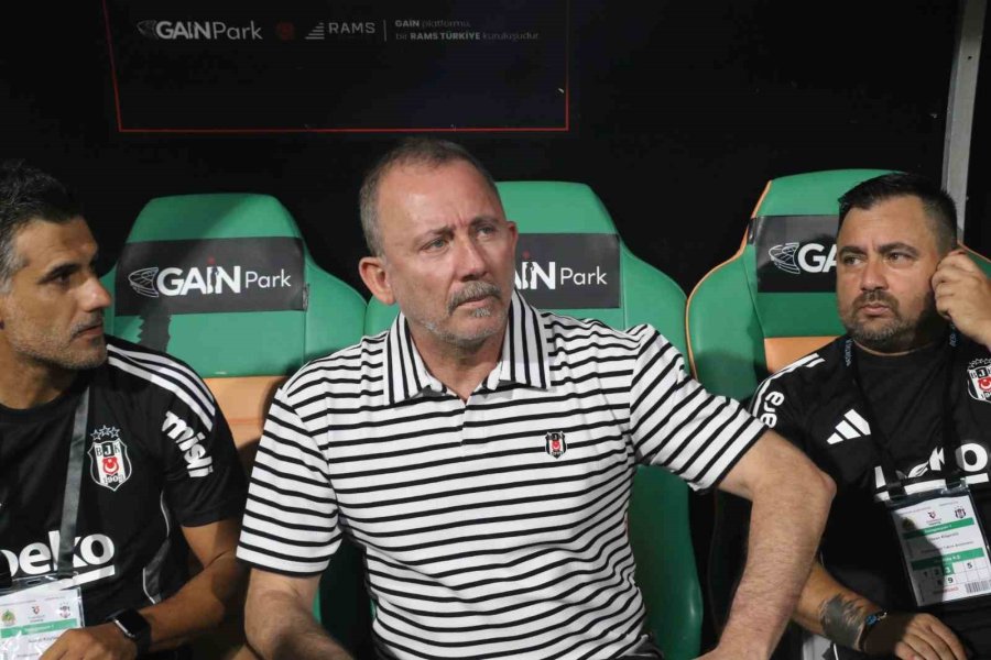 Trendyol Süper Lig: Corendon Alanyaspor: 0 - Beşiktaş 0 (maç Devam Ediyor)