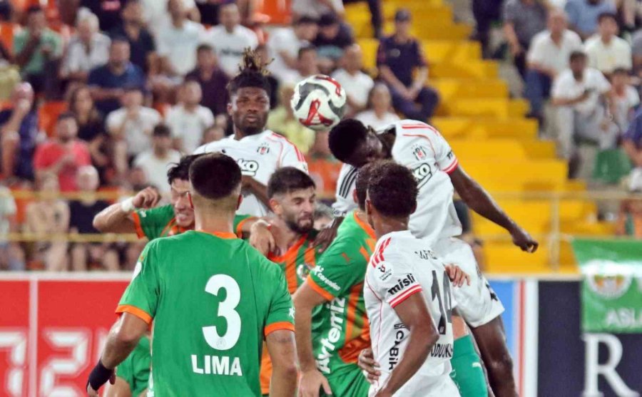 Trendyol Süper Lig: Corendon Alanyaspor: 2 - Beşiktaş 0 (maç Sonucu)