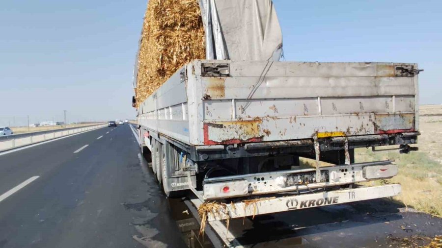 Saman Yüklü Tırda Yangın Paniği