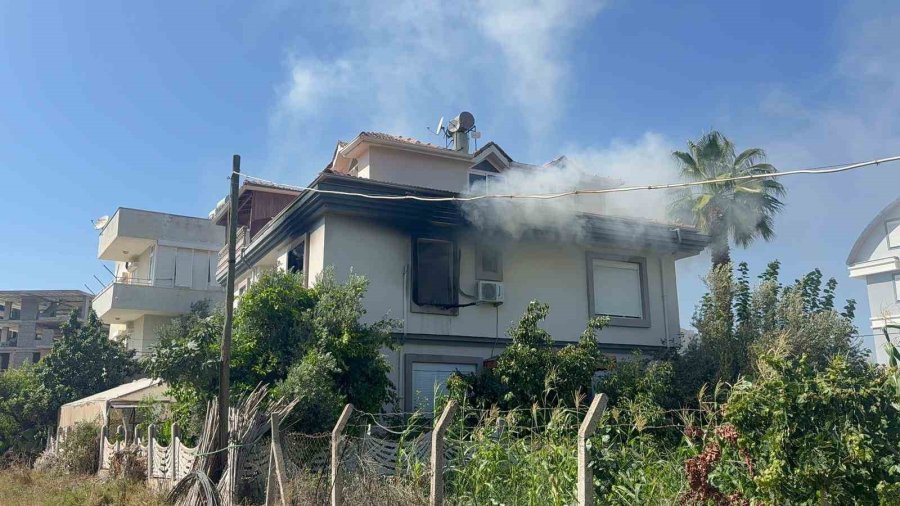 2 Katlı Müstakil Evde Yangın Paniği