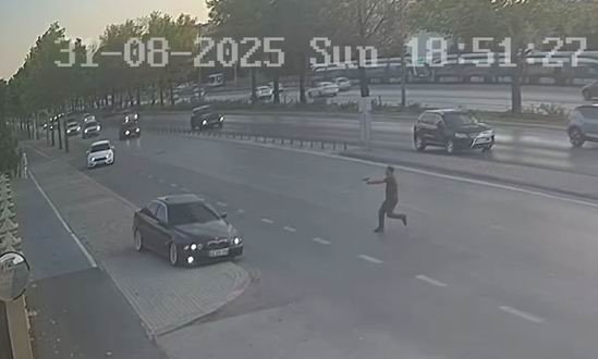 Trafiği Tehlikeye Atan Maganda Lastiğine Ateş Edilerek Durduruldu