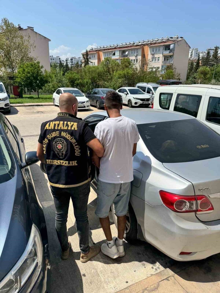 Antalya’da Son 2 Haftada Yarım Milyondan Fazla Kişi Sorgulandı, 392 Şüpheli Tutuklandı