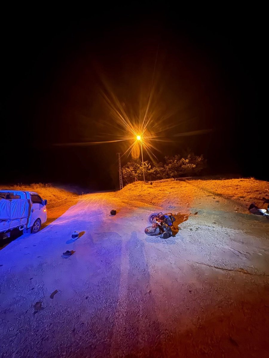 Korkuteli’nde Motosiklet Şarampole Uçtu: 1 Ölü, 1 Yaralı