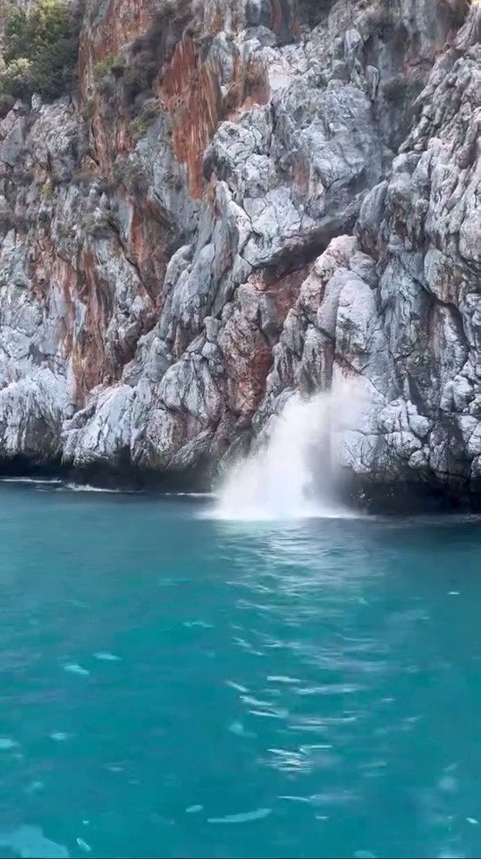 Alanya’da Denize Ölümüne Atlayış