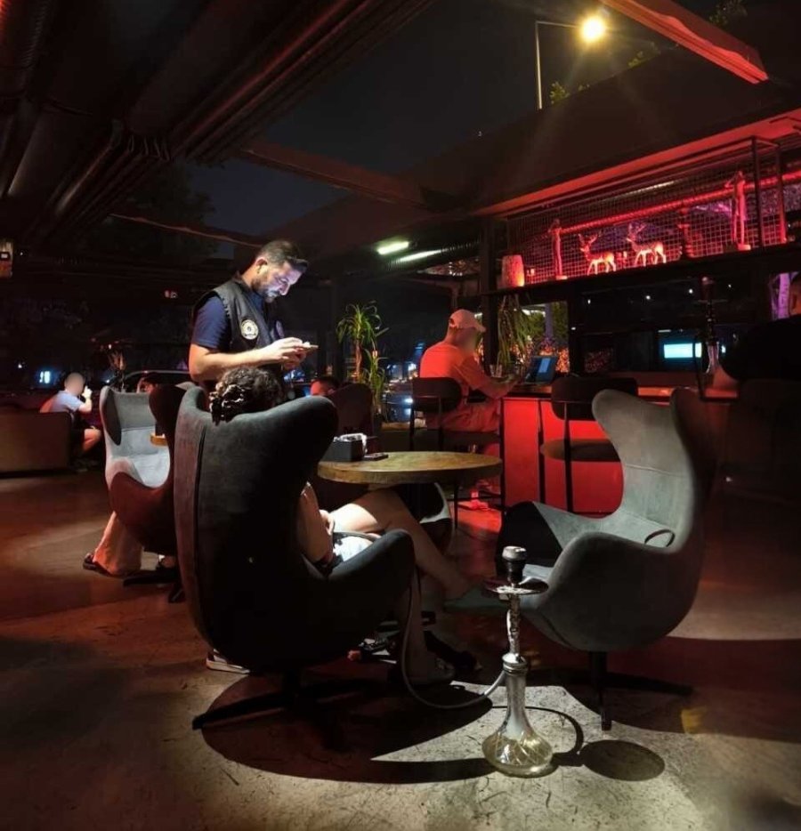 Antalya’da Eş Zamanlı Denetimlerde Binlerce Kişi Sorgulandı