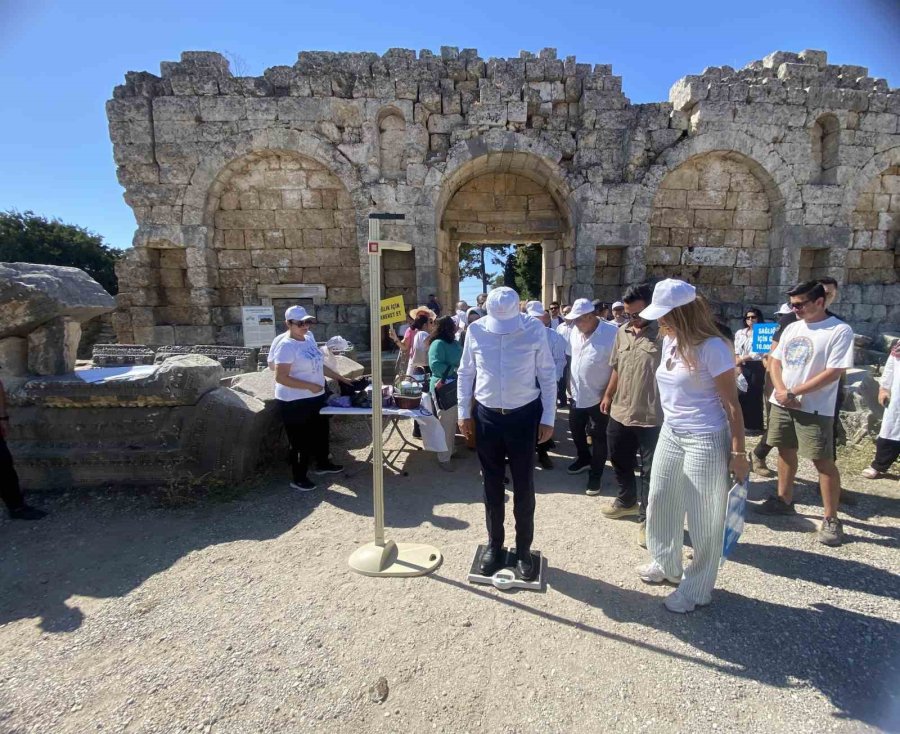 Perge’de Sağlık İçin Yürüdüler