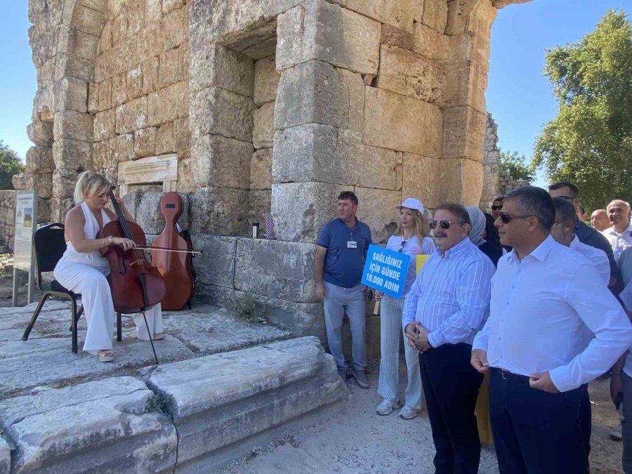 Perge’de Sağlık İçin Yürüdüler