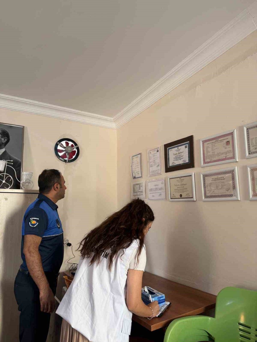 Kemer’de Okul Kantinlerine Sıkı Denetim