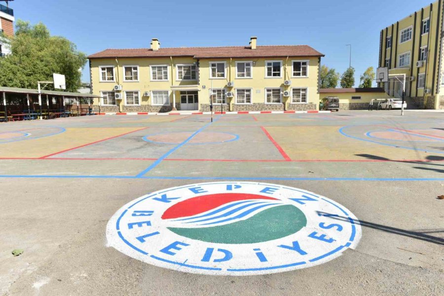 Kepez Belediyesi’nden Okullara Bakım, Onarım Ve Temizlik Desteği
