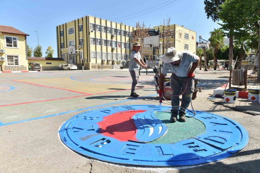 Kepez Belediyesi’nden Okullara Bakım, Onarım Ve Temizlik Desteği