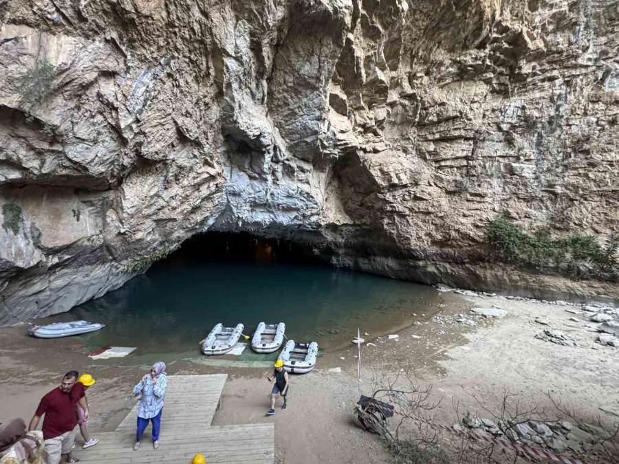 Dünyaca Ünlü Altınbeşik Mağarası’da Ziyaretçilerin Kilitli Tuvalet Tepkisi
