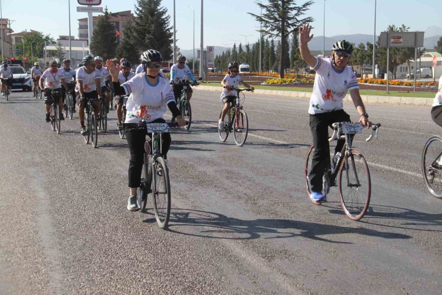 Bisiklet Tutkunları, Düzenlenen Festivalle Beyşehir Gölü Etrafında Pedal Çevirecek