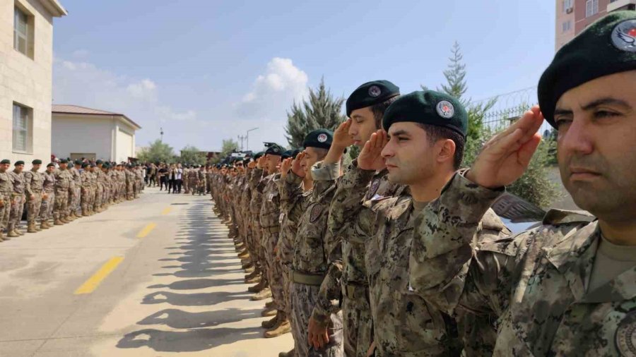 Silah Kazası Sonucu Şehit Olan Özel Harekat Polisi Memleketine Uğurlandı