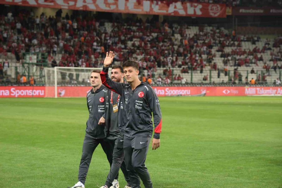 Montella, İspanya Karşısında Kazanan Kadroyu Bozmadı