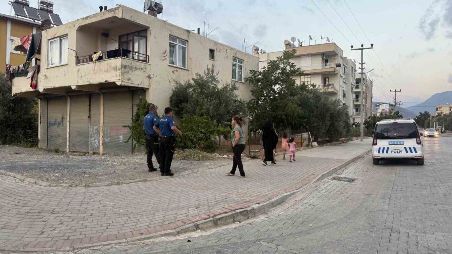 5 Metre Yükseklikteki Balkondan Düşen Bebek Yaralandı