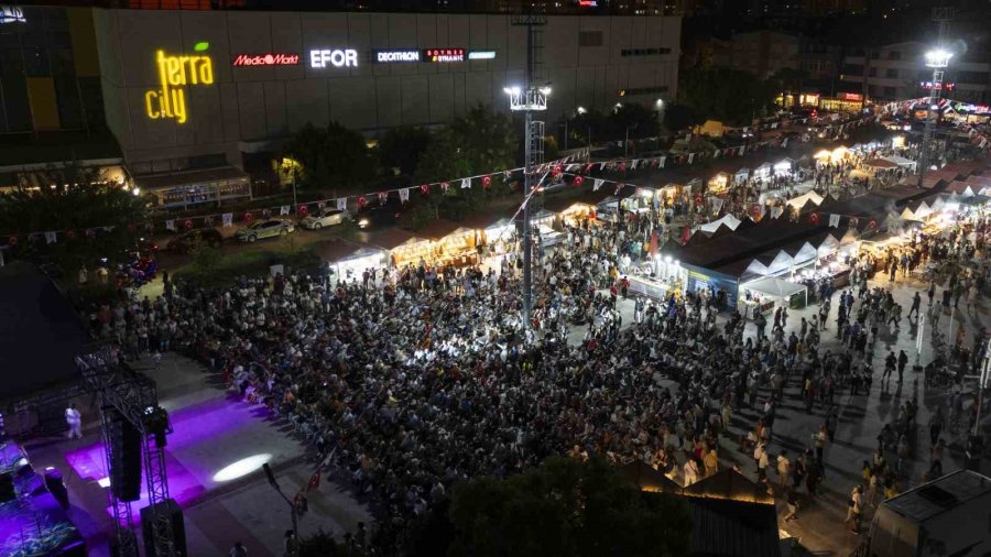 Yöreler Renkler Festivali Doğu Anadolu Gecesi’yle Başladı