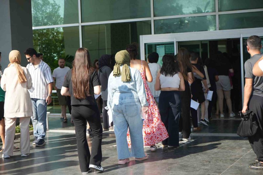 Kpss Yine Maratonu Aratmadı, Son Dakikaya Kalanlar Saniyelerle Yarıştı