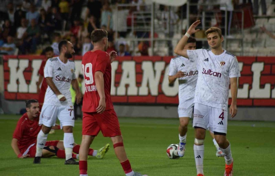 Tff 2. Lig: Karaman Fk: 0 - İnegölspor: 2