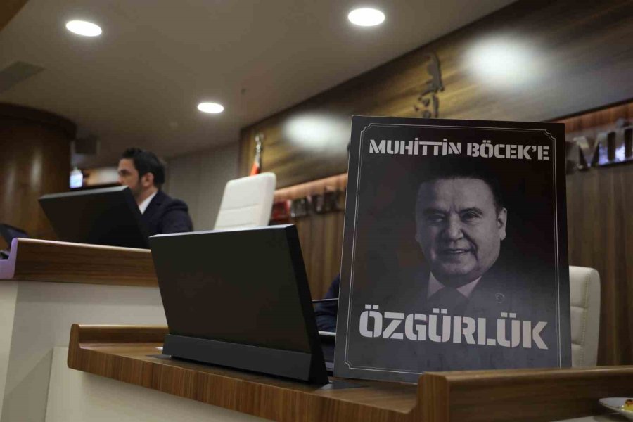 Büyükşehir Meclisi’nde Aksu’da Akaryakıt Ve Servis İstasyonu Planı Kabul Edildi